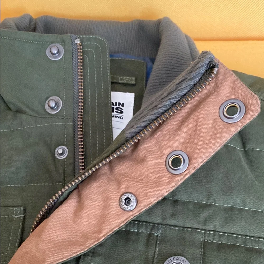 Mountain khakis Jackson hole Wyoming Green Swagger Vest - Picture 11 of 13